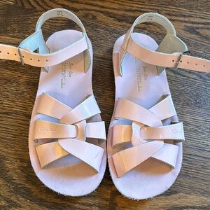 Girls Sun San light pink patent sandals size 2